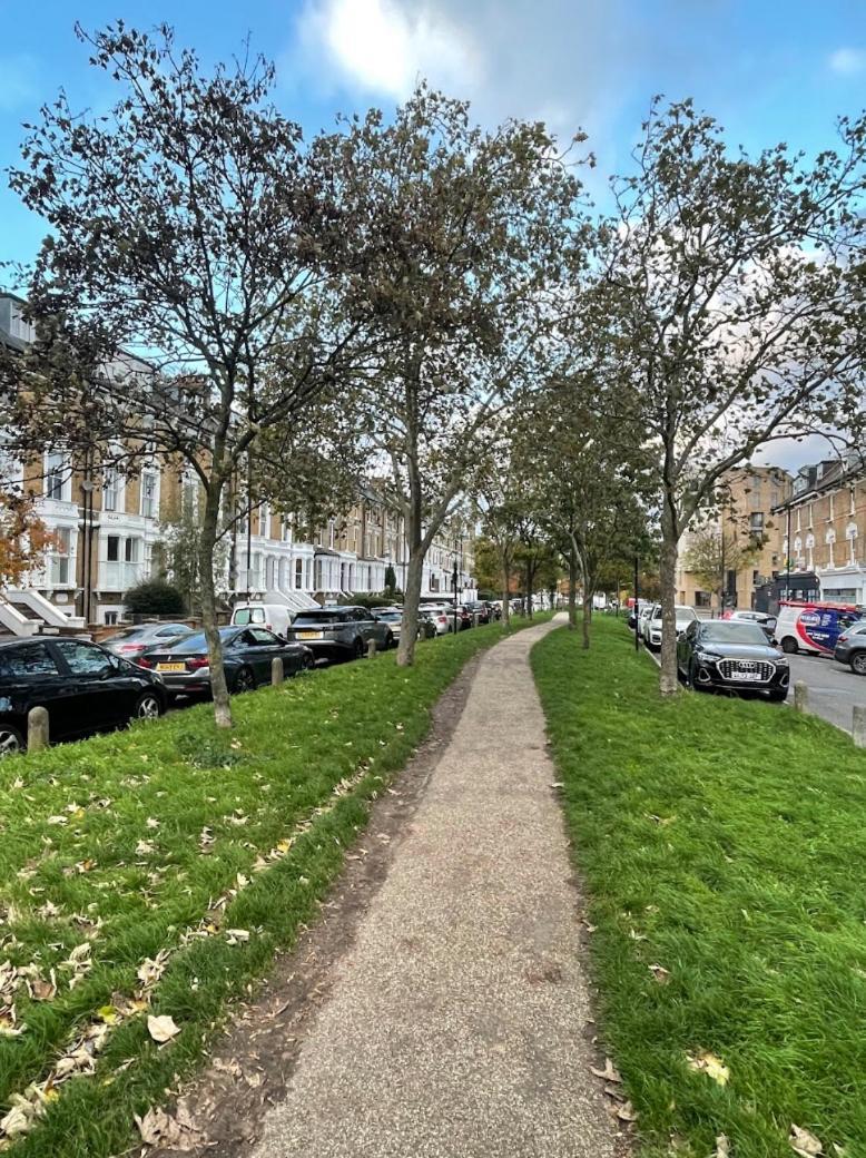 Top Floor Apartment In Islington Londra Dış mekan fotoğraf